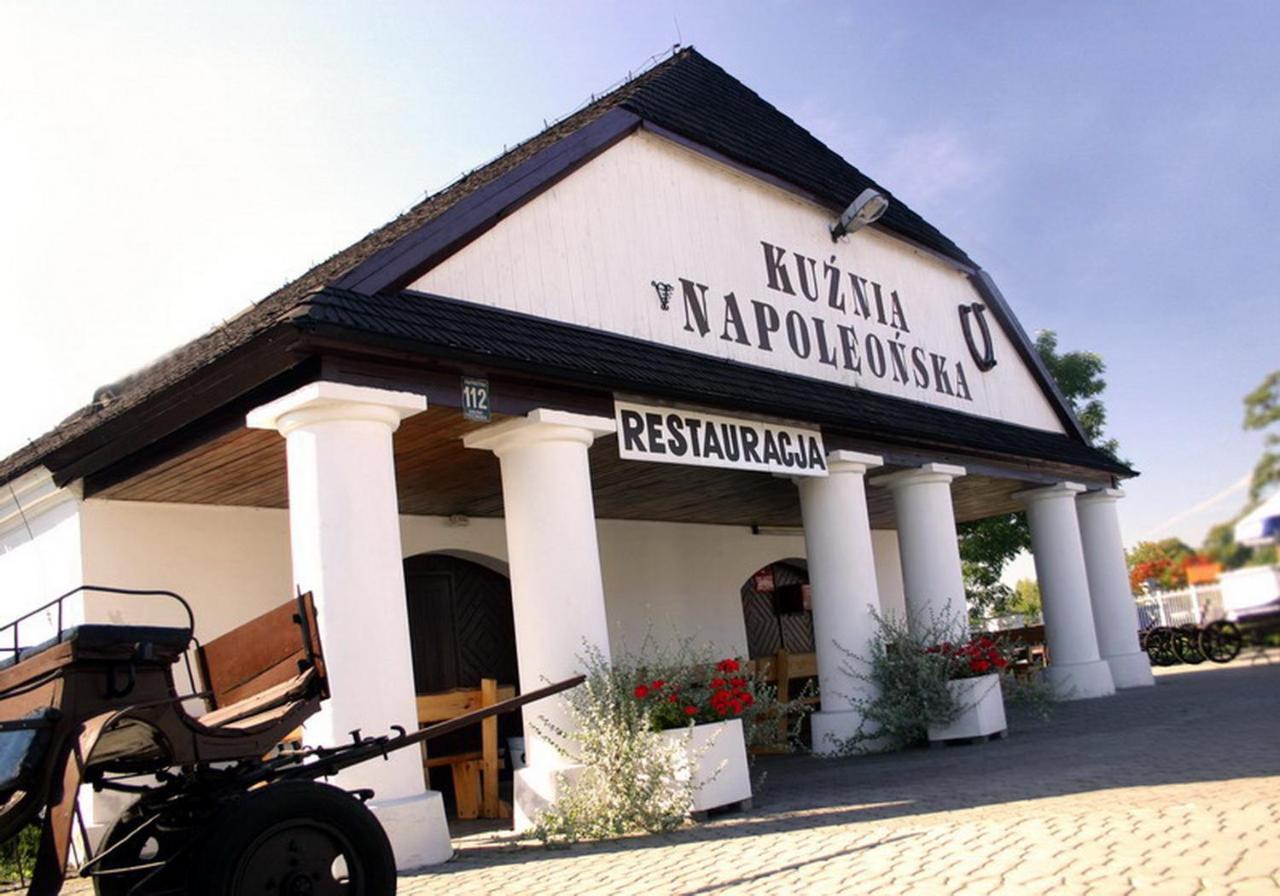 Hotel Kuznia Napoleonska Teresin Екстер'єр фото