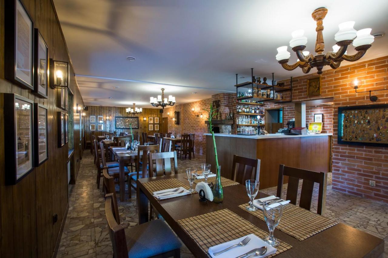 Hotel Kuznia Napoleonska Teresin Екстер'єр фото