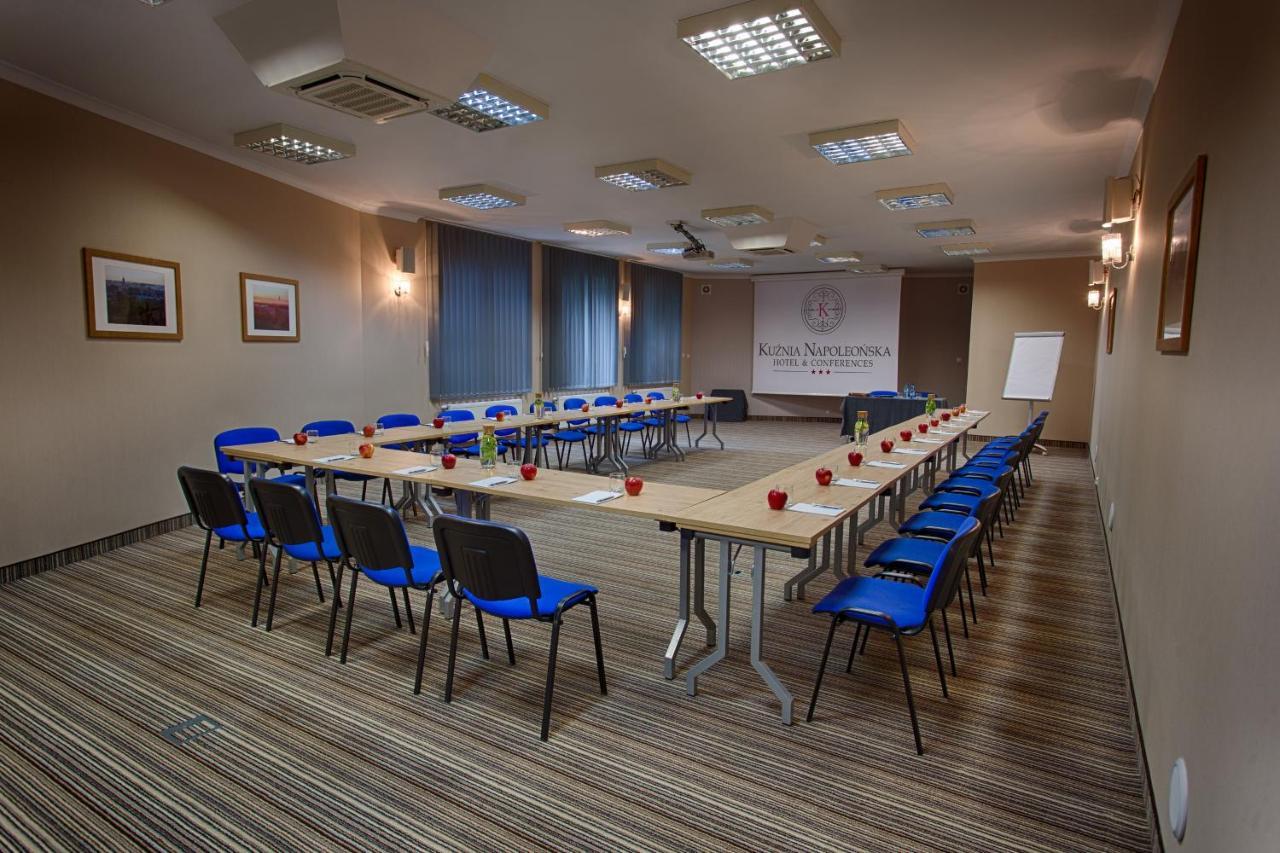 Hotel Kuznia Napoleonska Teresin Екстер'єр фото