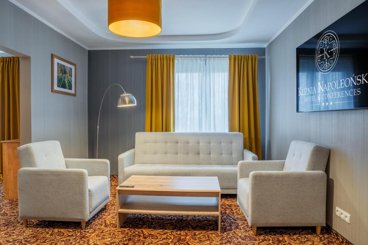 Hotel Kuznia Napoleonska Teresin Екстер'єр фото