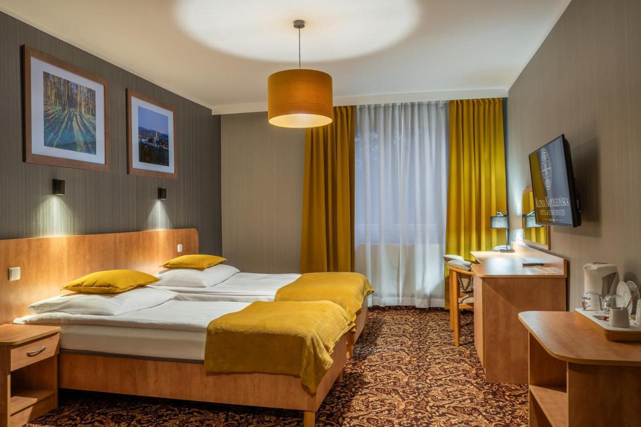 Hotel Kuznia Napoleonska Teresin Екстер'єр фото