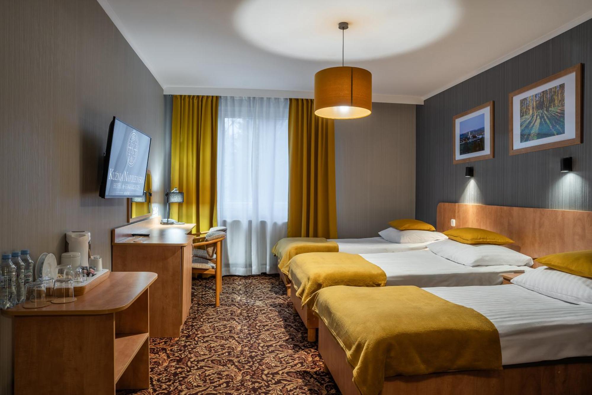 Hotel Kuznia Napoleonska Teresin Екстер'єр фото